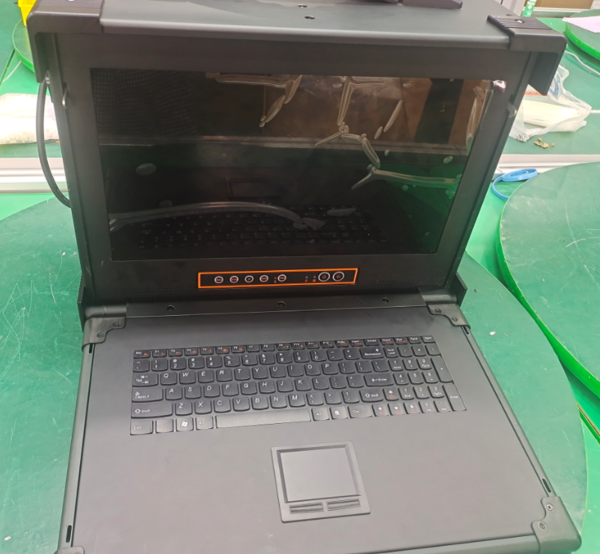 PWS-6173B01-17.3寸上翻便攜機