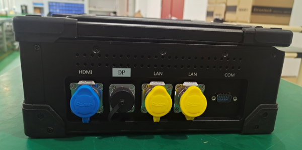 PWS-4156B01-15.6寸上翻便攜機