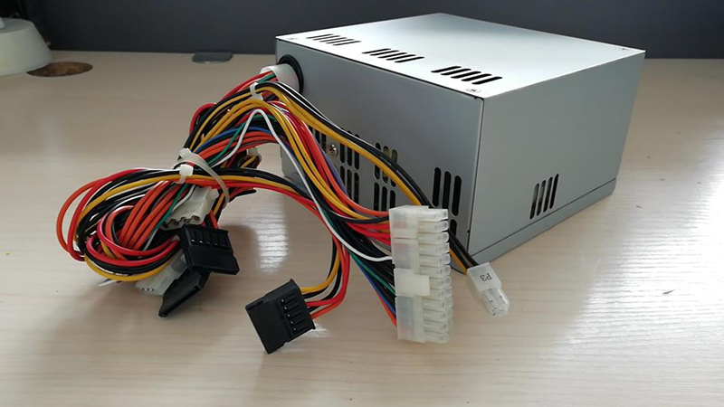 電源.jpg 電源.jpg